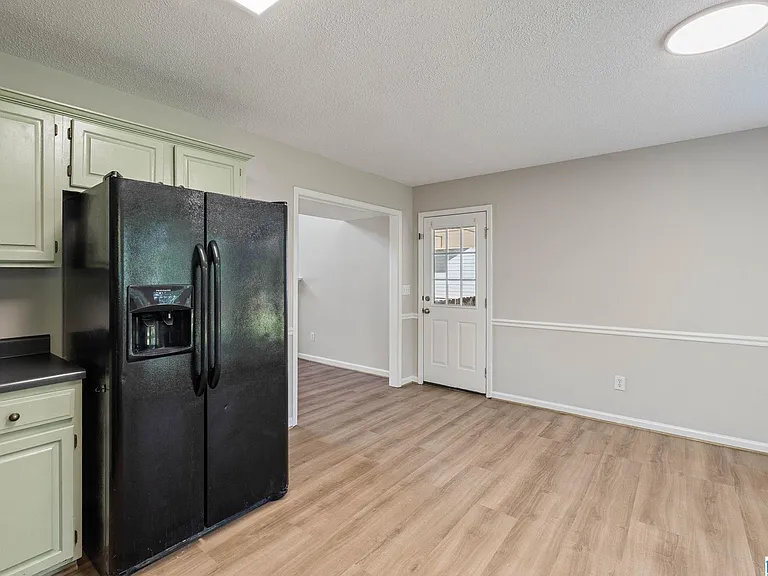 205 Brookhollow Dr — Photo 9