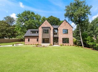 3711 Mountain Cove Rd, Snellville, GA 30039