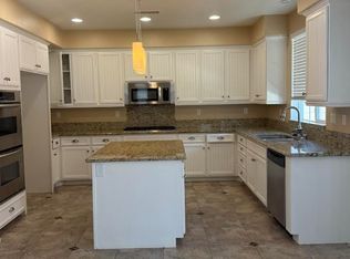 31947 Oregon Ln, Temecula, CA 92592