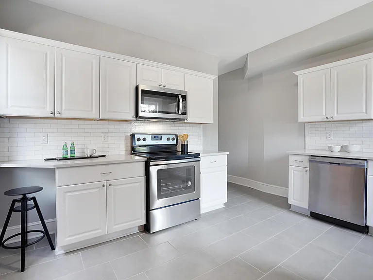 417 Morrison Ave — Photo 13