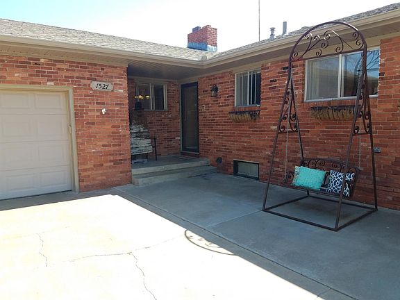 2nd image of 1527 N Roosevelt Ave