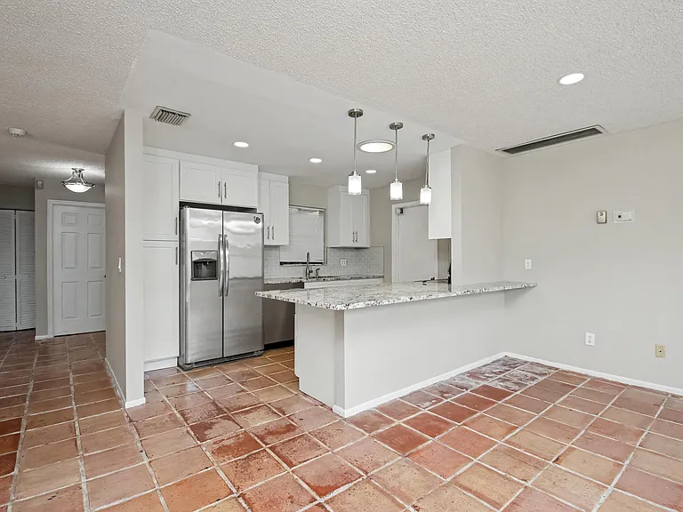 7407 Silver Woods Ct — Photo 10