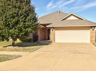 11117 SW 38th Cir, Mustang, OK 73064