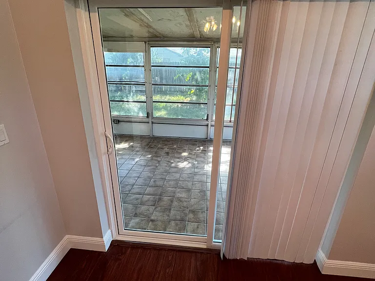 1014 Stonefence Way — Photo 5