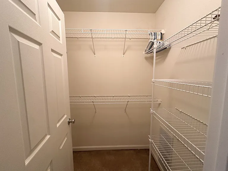 801 Juniper Ct — Photo 10