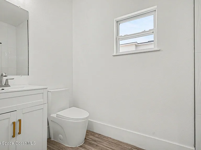 19 Travis St #101 — Photo 8
