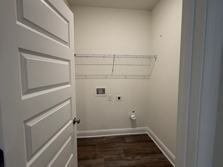 13824 Shea Cir — Photo 5