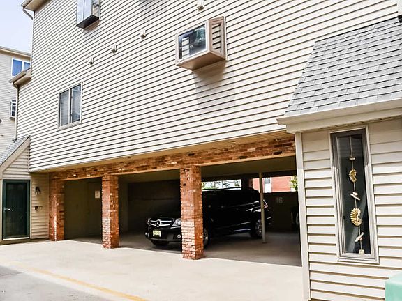 4th image of 129 Hiering Ave #D16