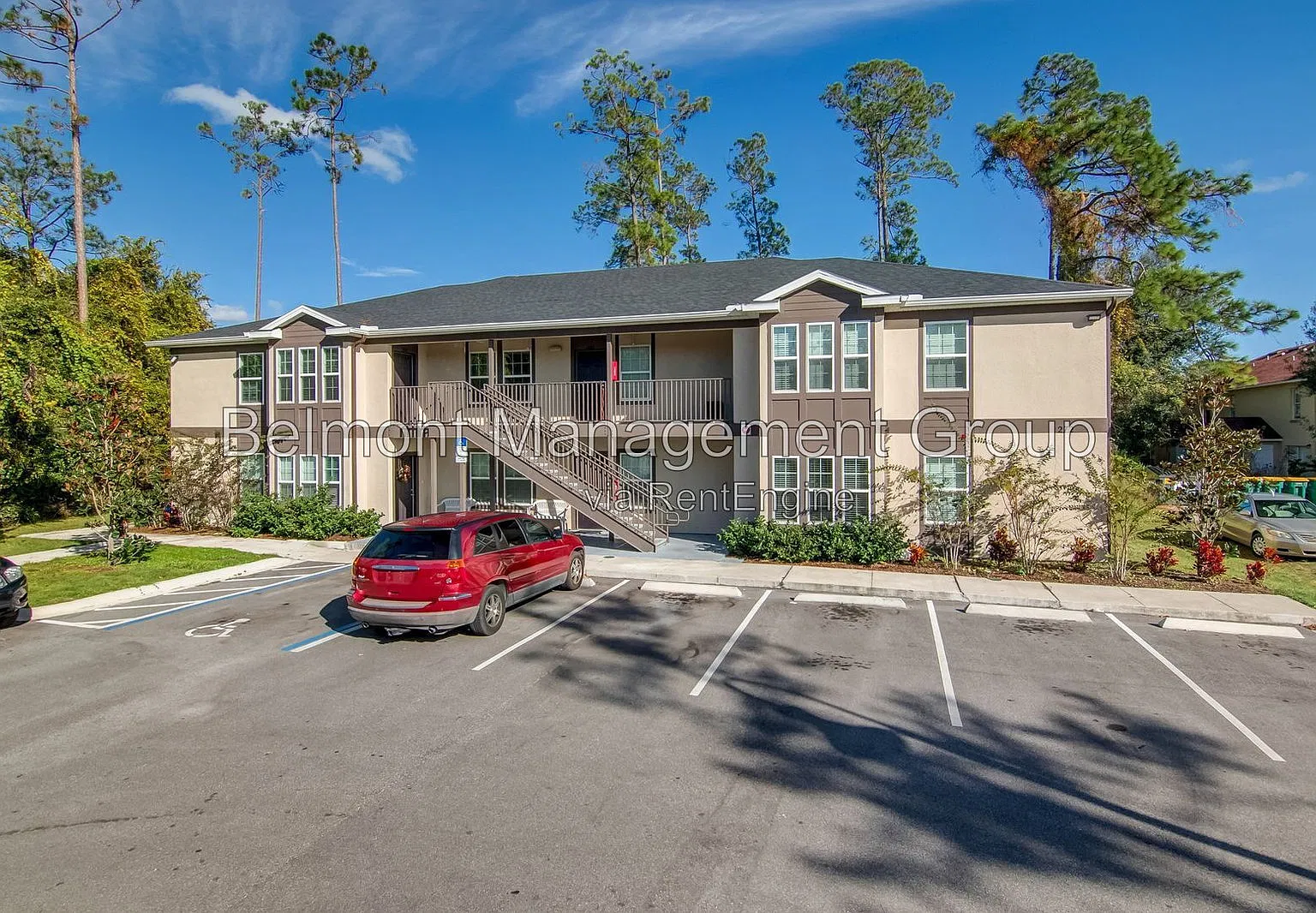 3 bed, 2.0 bath, 1028 sqft, $1,565 — Photo 2