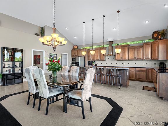 3rd image of 5450 Stone Ledge Cir