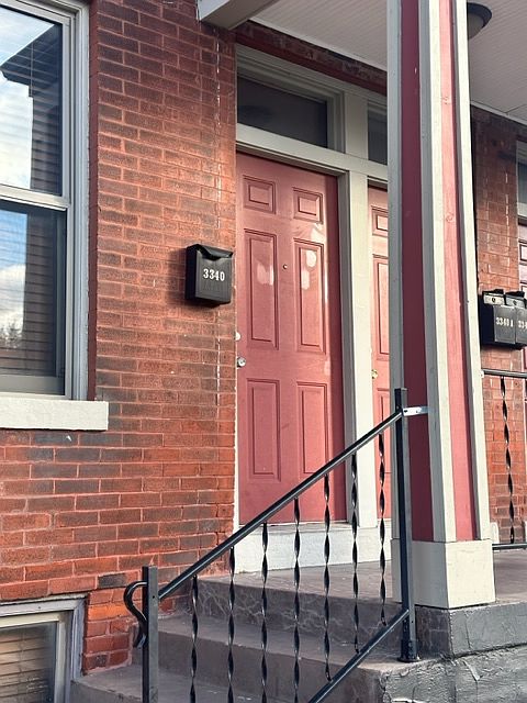 Front entrance to 2nd Floor