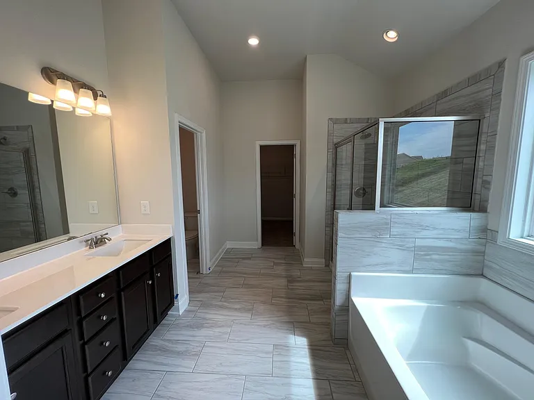 1592 Dover Creek Ln — Photo 14