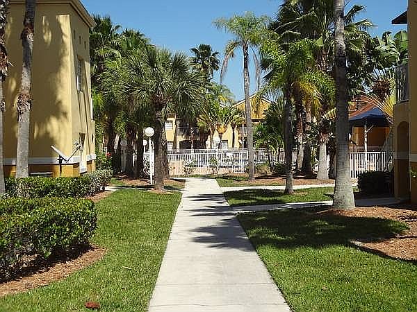 1st image of 3419 Winkler Ave APT 506