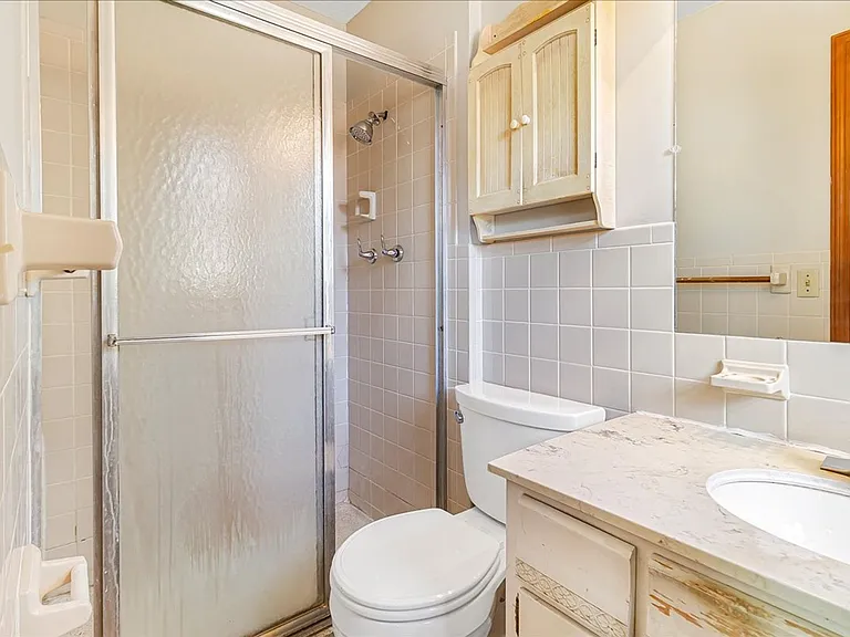 318 Goodrich Dr — Photo 19