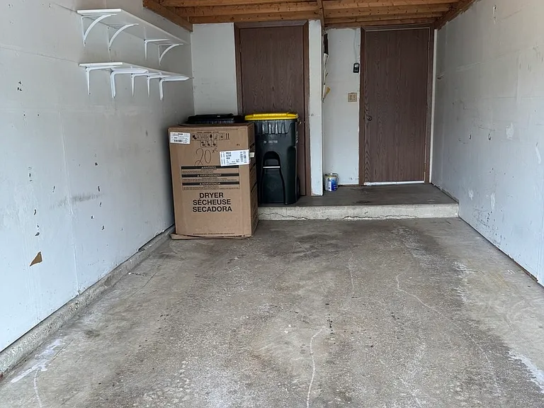 871 Cross Creek Ct #C3 — Photo 32