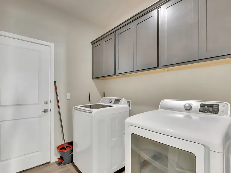4524 Mark Avizo St — Photo 14