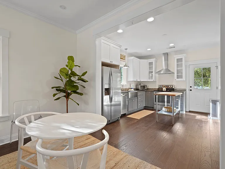 15 Government Rd — Photo 15