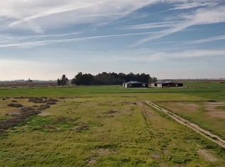 1 Jackson Ave, Lemoore, CA 93245