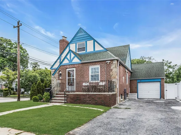 103 Union Street, Valley Stream, NY 11580