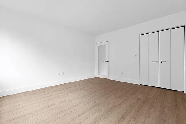 Rented by Greystar | media 5