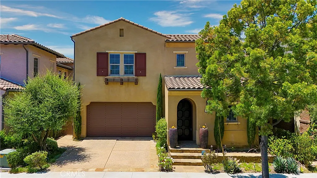 4 bed, 3.5 bath, 3218 sqft, $6,300 — Photo 1