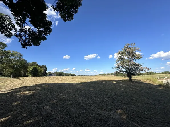 0 Raymond Dr, Tennessee Ridge, TN 37178