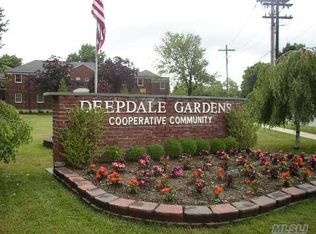 24905 64th Ave, Little Neck, NY 11362