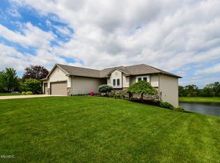 5357 Stevendale Dr, Hudsonville, MI 49426