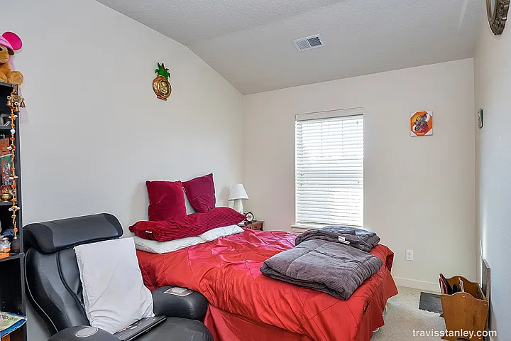 8836 NE Brentford Way — Photo 11
