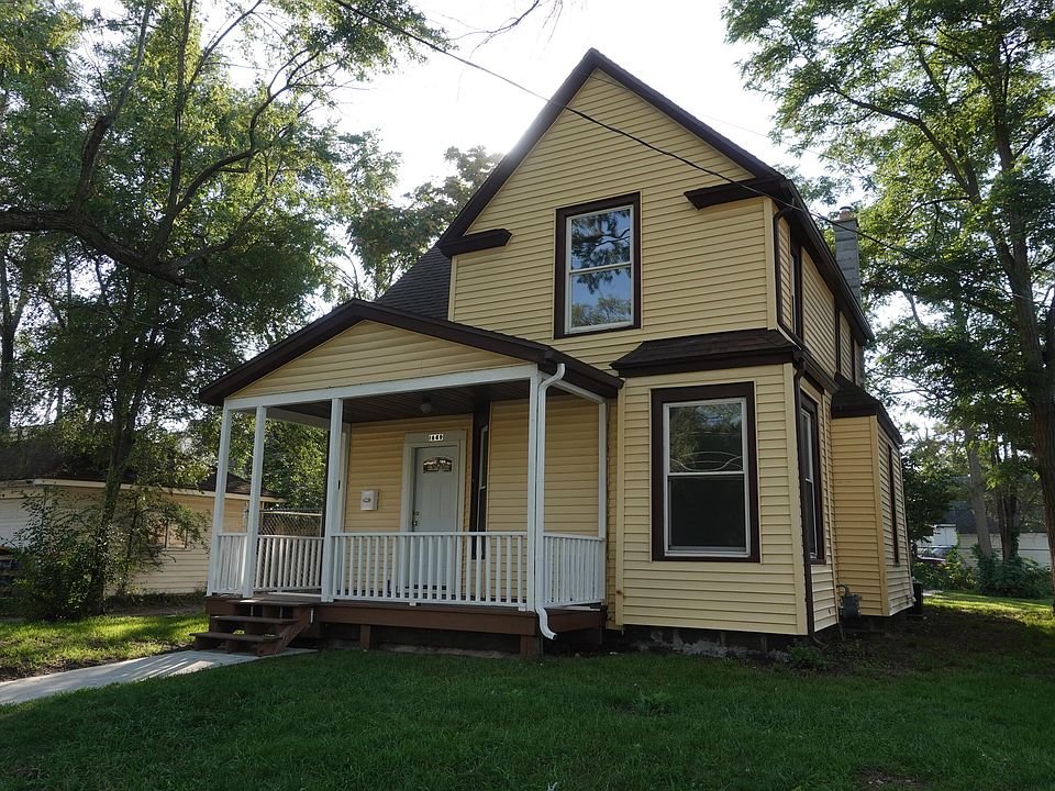 1st image of 1649 College Ave SE