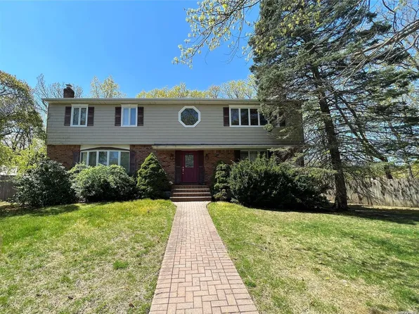 21 Kathy, Northport, NY 11768