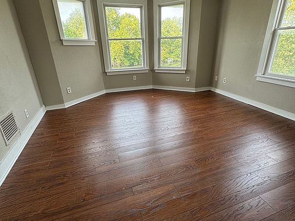 4th image of 1420 Saint Joseph Blvd