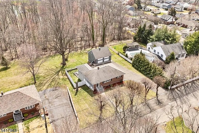 245 Barnert Ave photo 1