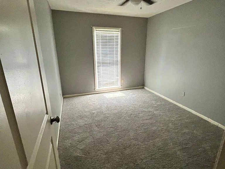 532 Georgia Dr — Photo 3