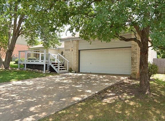 2nd image of 805 Rolling Meadow Dr