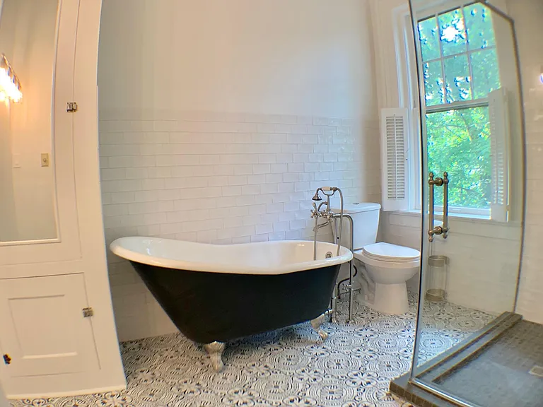 1411 Indiana Ave — Photo 19