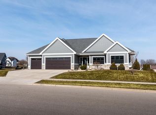 1078 Brynhill Dr, Oregon, WI 53575