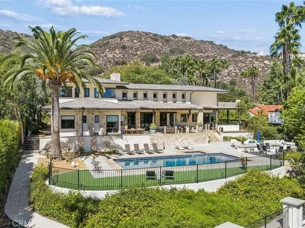 38144 Silver Fox Ct, Murrieta, CA 92562