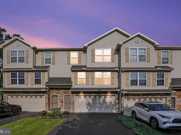156 Mapleton Blvd, Harrisburg, PA 17112