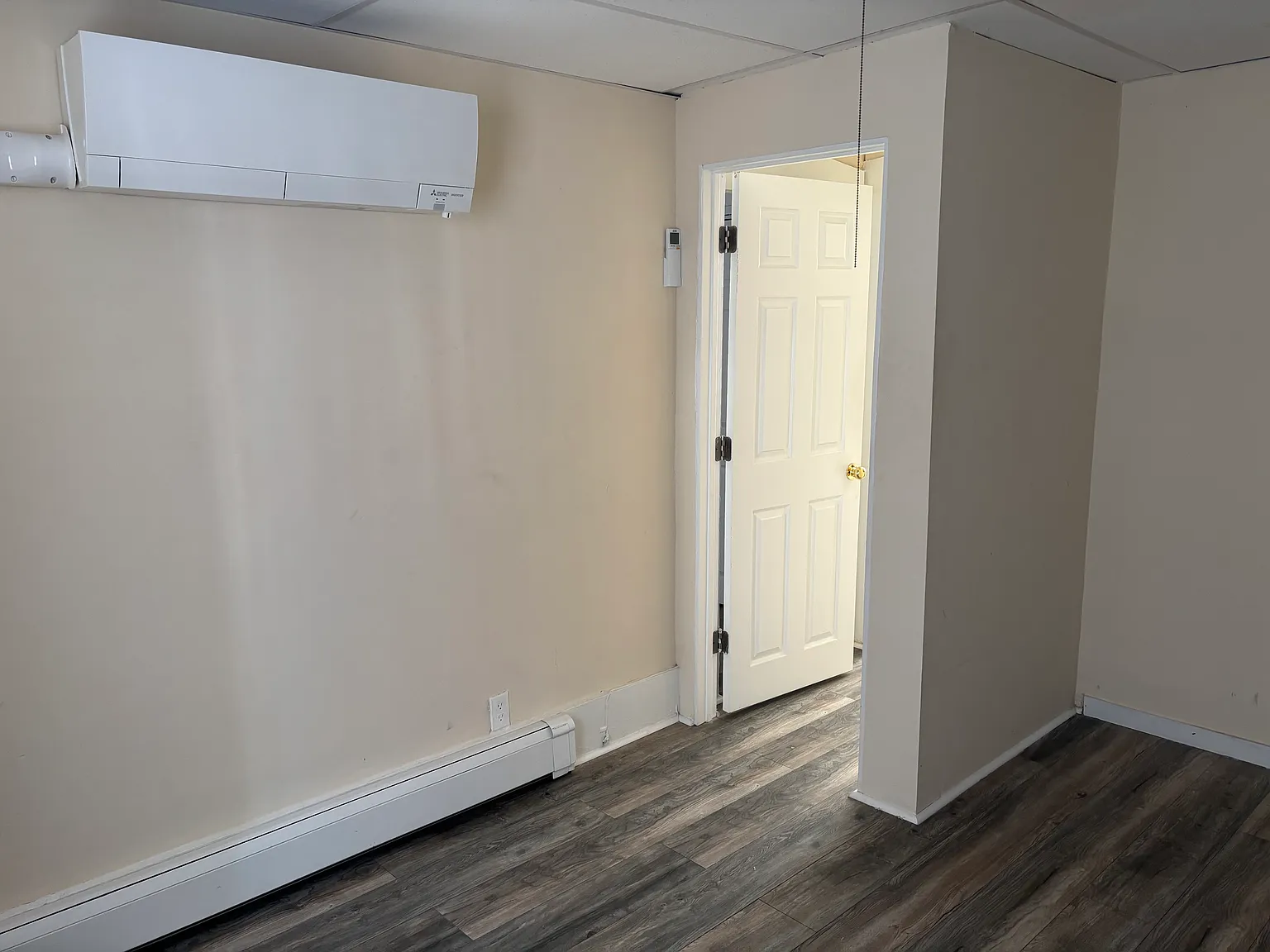 2 bed, 1000 sqft, $1,500 — Photo 2