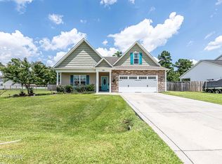 108 Ridgepath Ln, Hubert, NC 28539