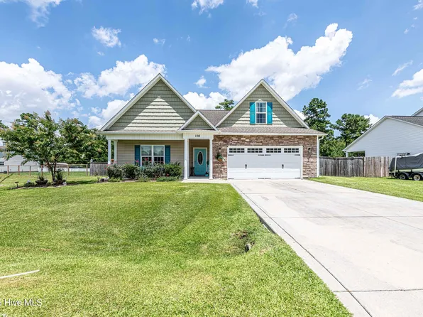 108 Ridgepath Lane, Hubert, NC 28539