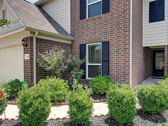 3rd image of 1247 Newsome Glenn Dr