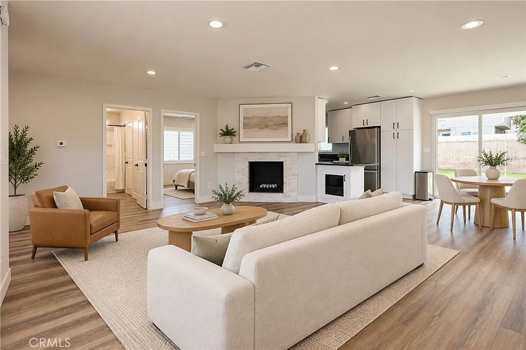 2 bed, 2.0 bath, 1225 sqft, $6,000 — Photo 1