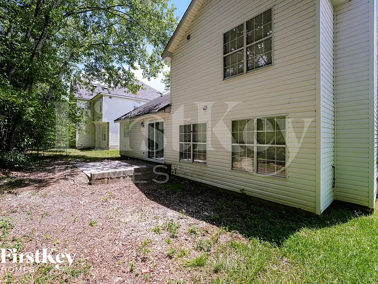 6388 Phillips Ct — Photo 14