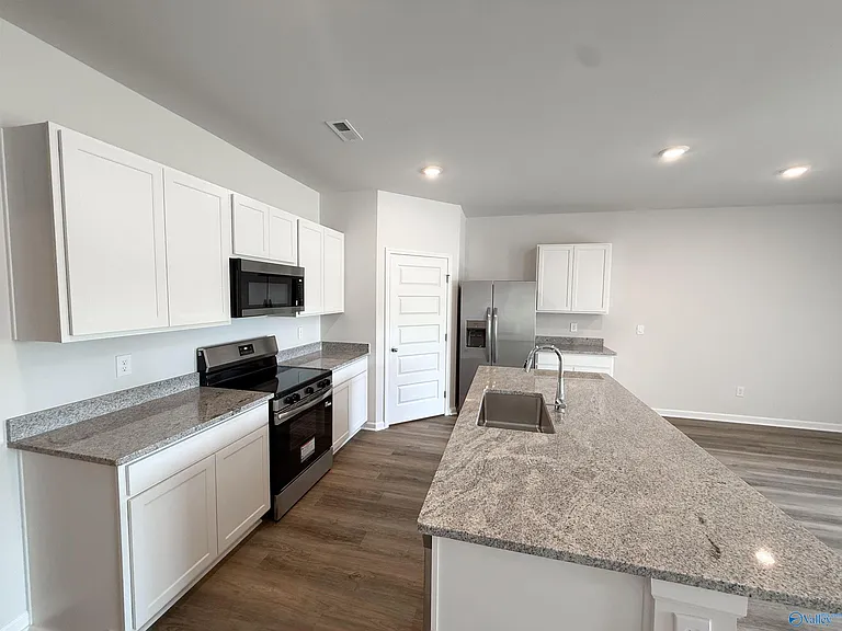 124 Betty Williams Dr — Photo 7