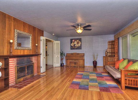 2nd image of 1466 Barton Dr