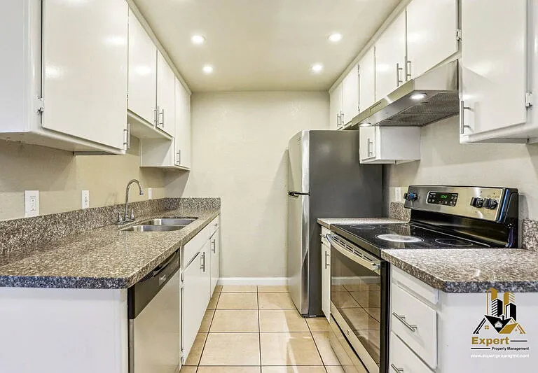 6412 Benning St #5 — Photo 5