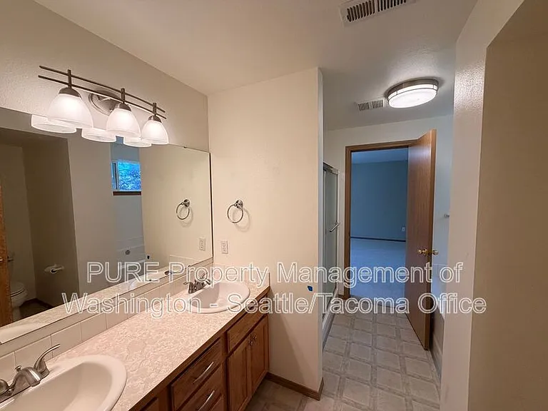 804 28th Ave SE — Photo 13