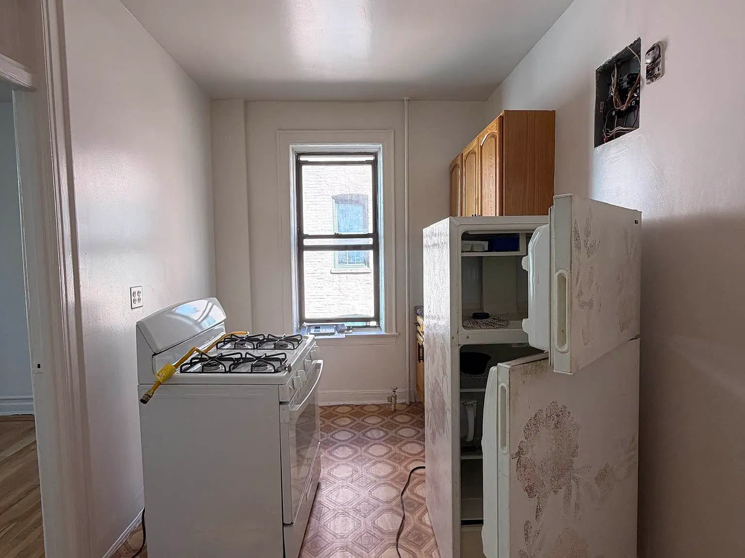 32-48 41st Street — Photo 1